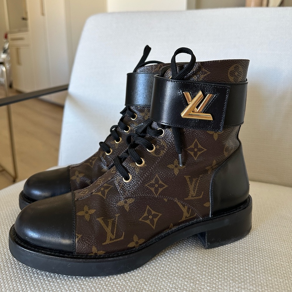 Louis Vuitton Wonderland Flat Ranger Boots monogram size 40